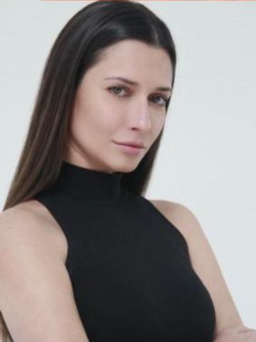 Carine Santos 3